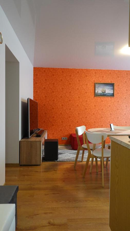Cozy Telliskivi Apartment Near City Centre 塔林 外观 照片