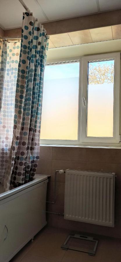 Cozy Telliskivi Apartment Near City Centre 塔林 外观 照片
