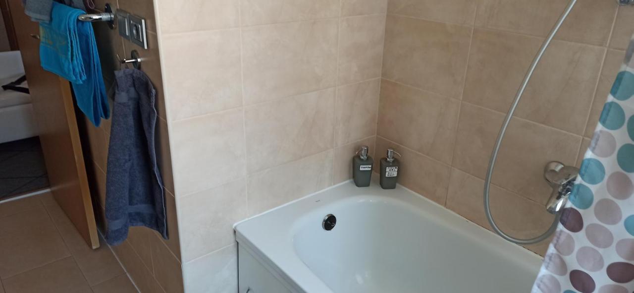 Cozy Telliskivi Apartment Near City Centre 塔林 外观 照片